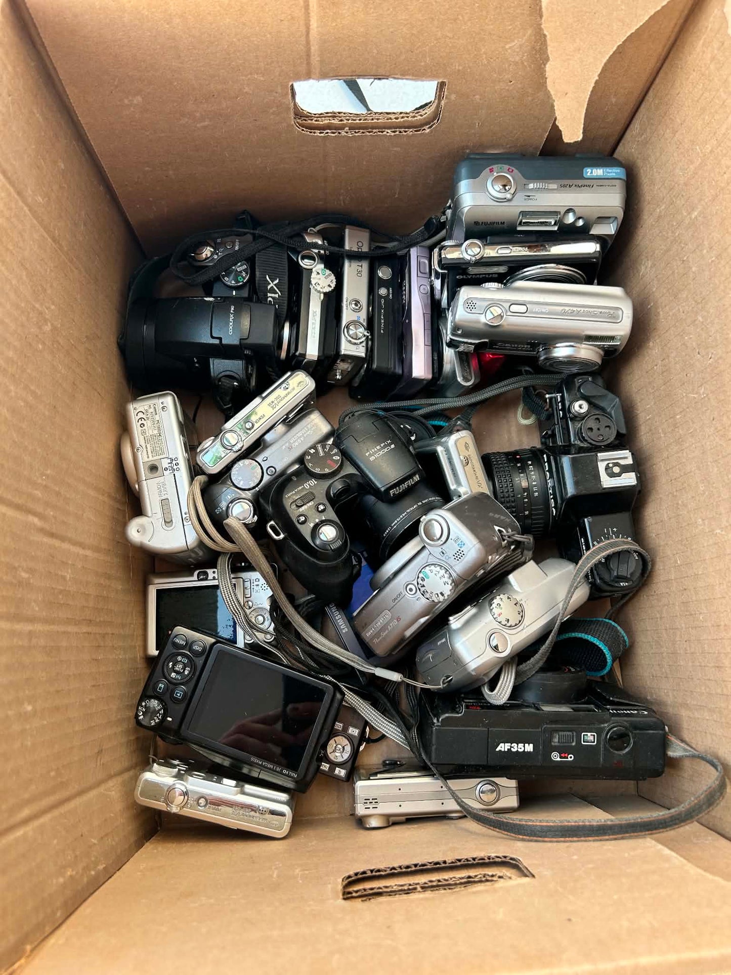 Lot d'appareils photos numériques