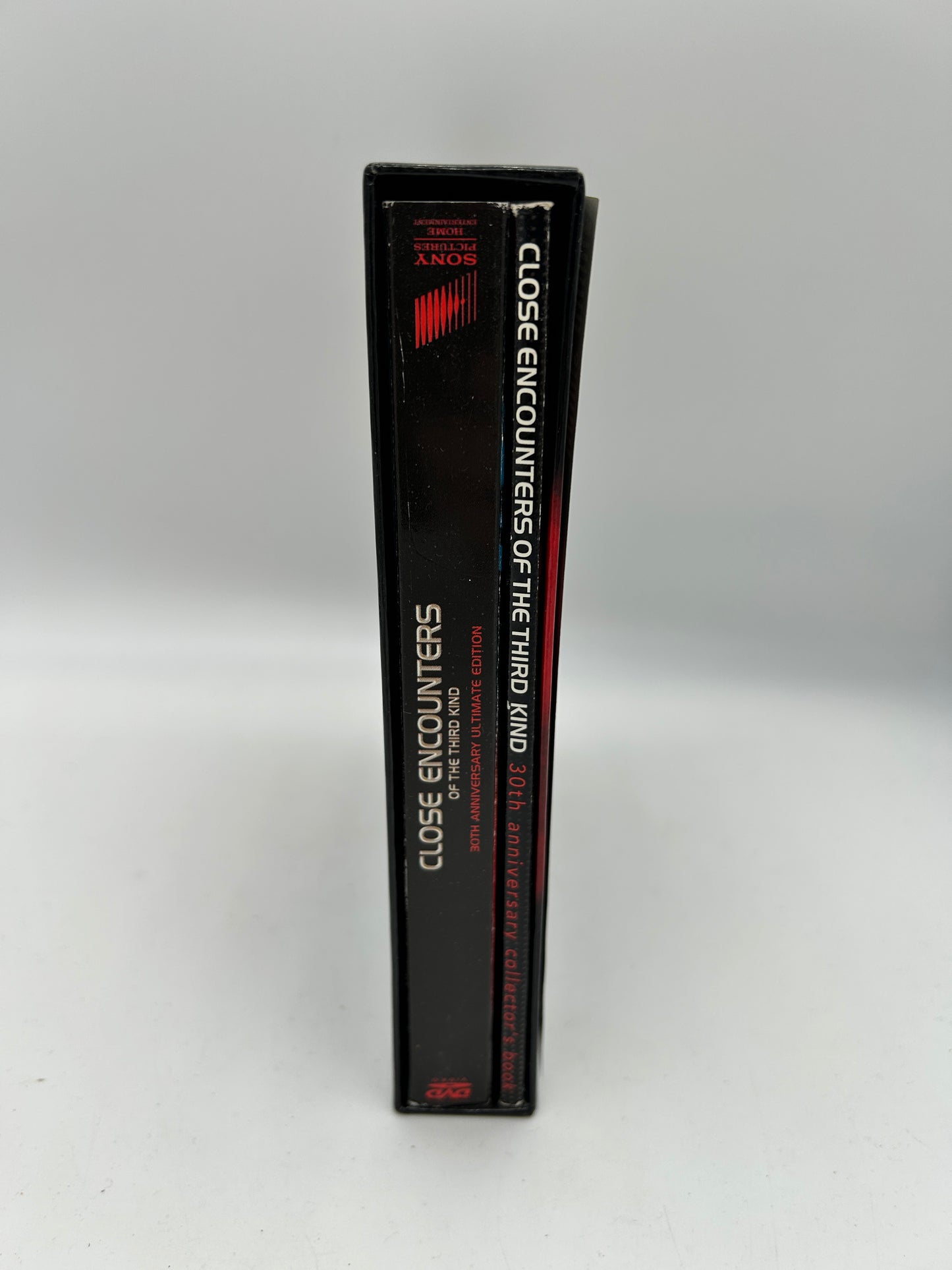 FiLM DVD | CLOSE ENCOUNTERS OF THE THiRD KiND | 30TH ANNiVERSARY ULTiMATE EDiTiON