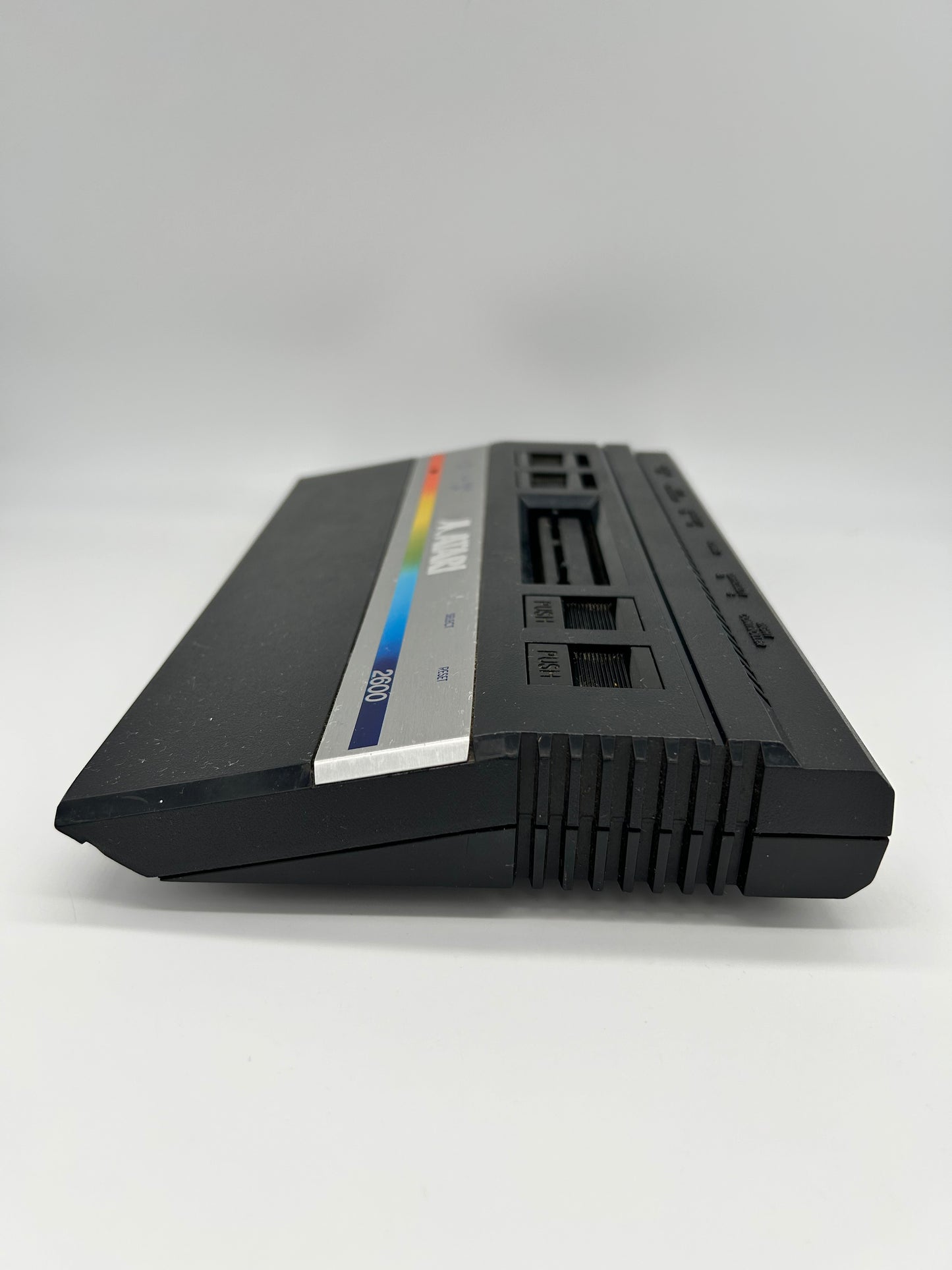 ATARI 2600 CONSOLE | MODEL JUNiOR