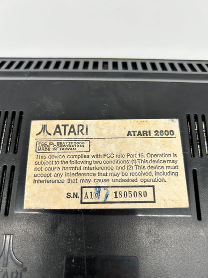 ATARi 2600 CONSOLE | MODEL JUNiOR