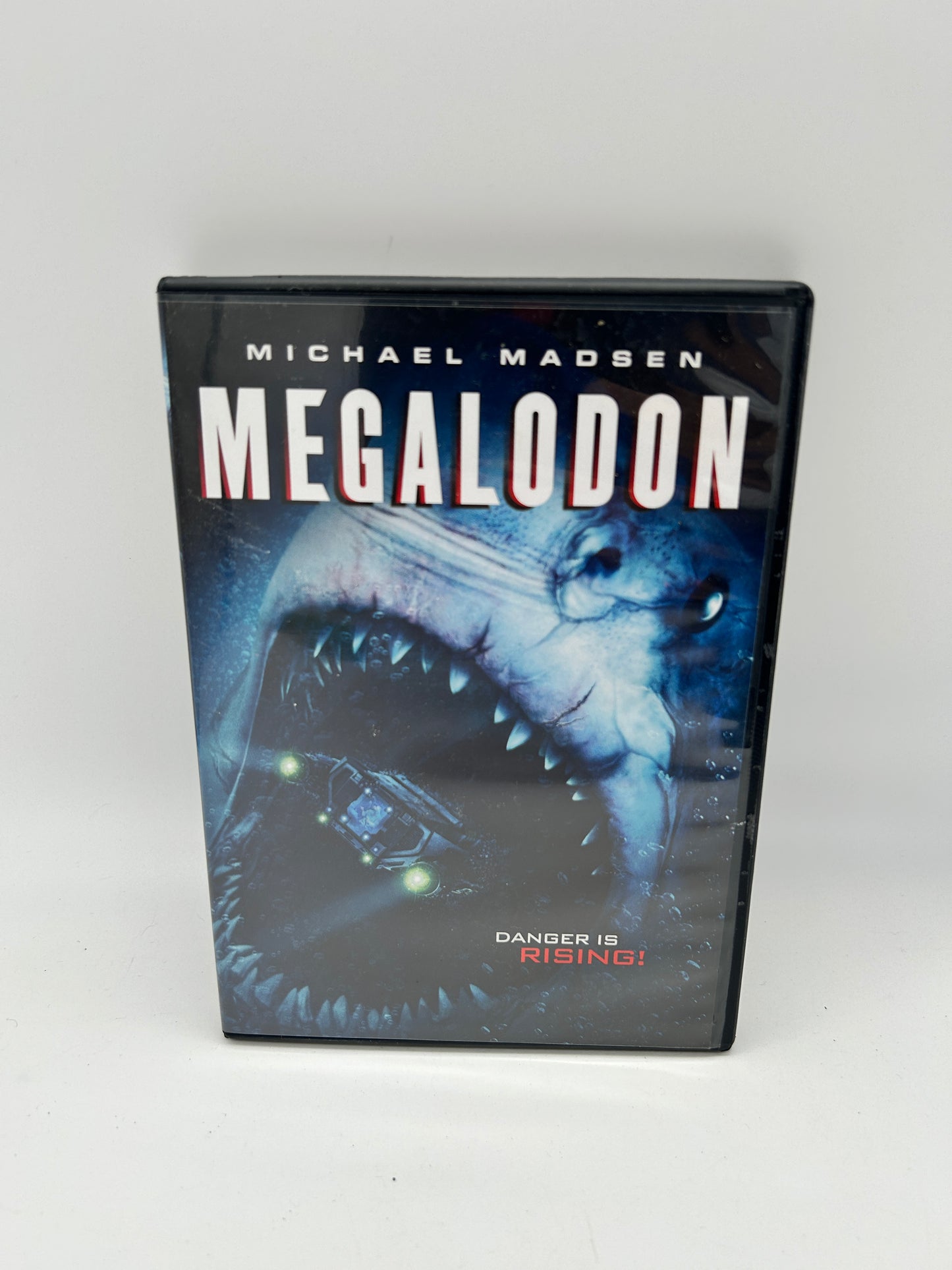 FiLM DVD | MEGALODON