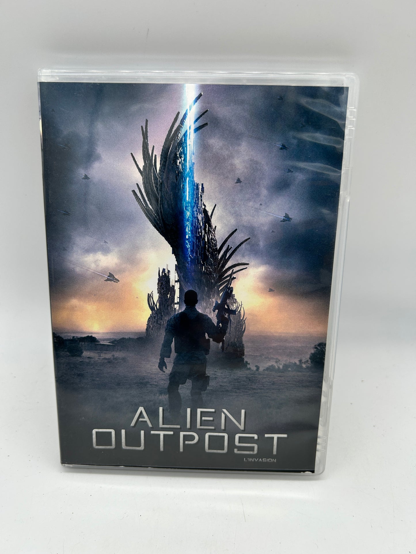 FiLM DVD | ALiEN L'iNVASiON [OUTPOST]