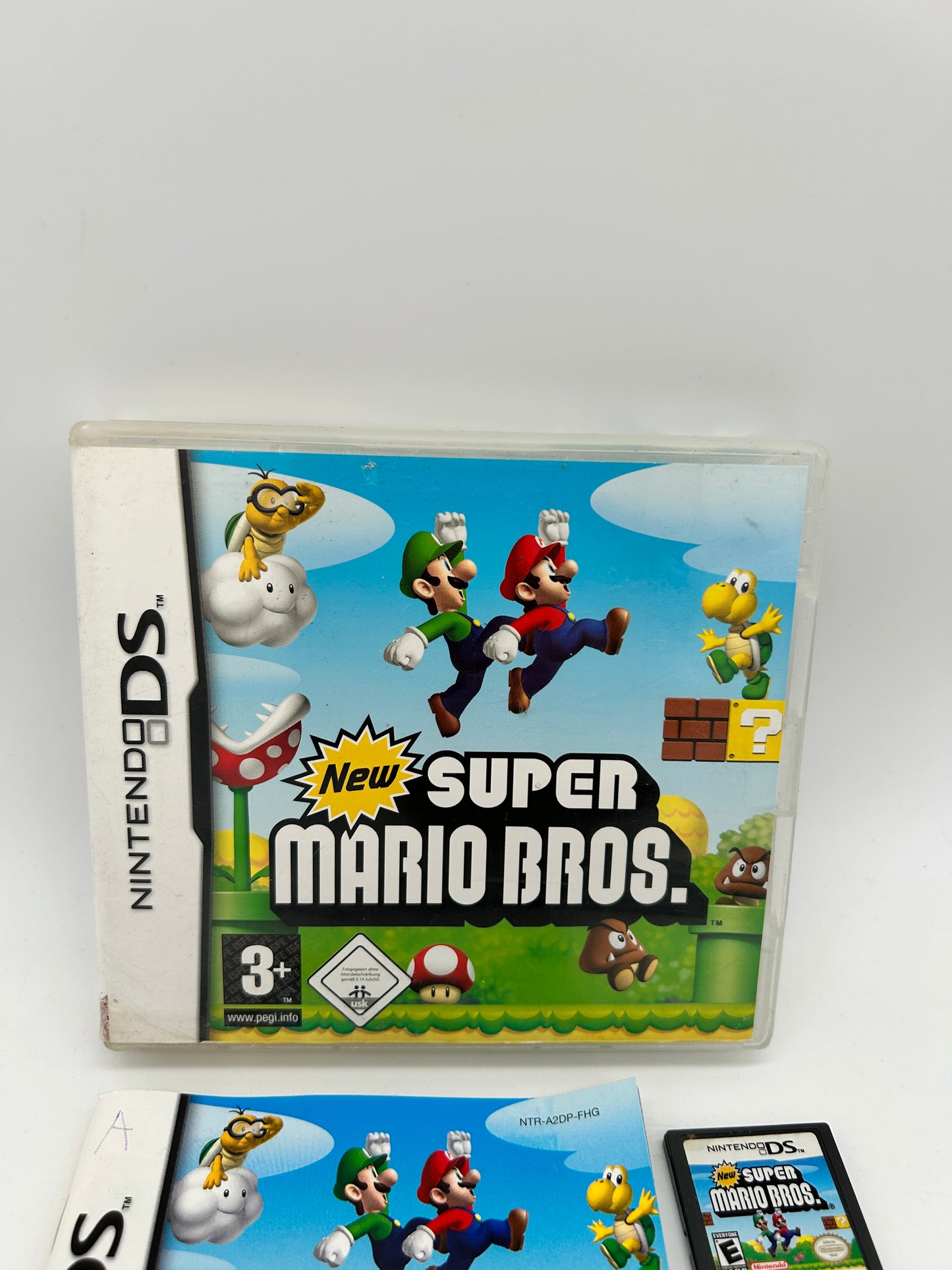 NiNTENDO DS | NEW SUPER MARiO BROS