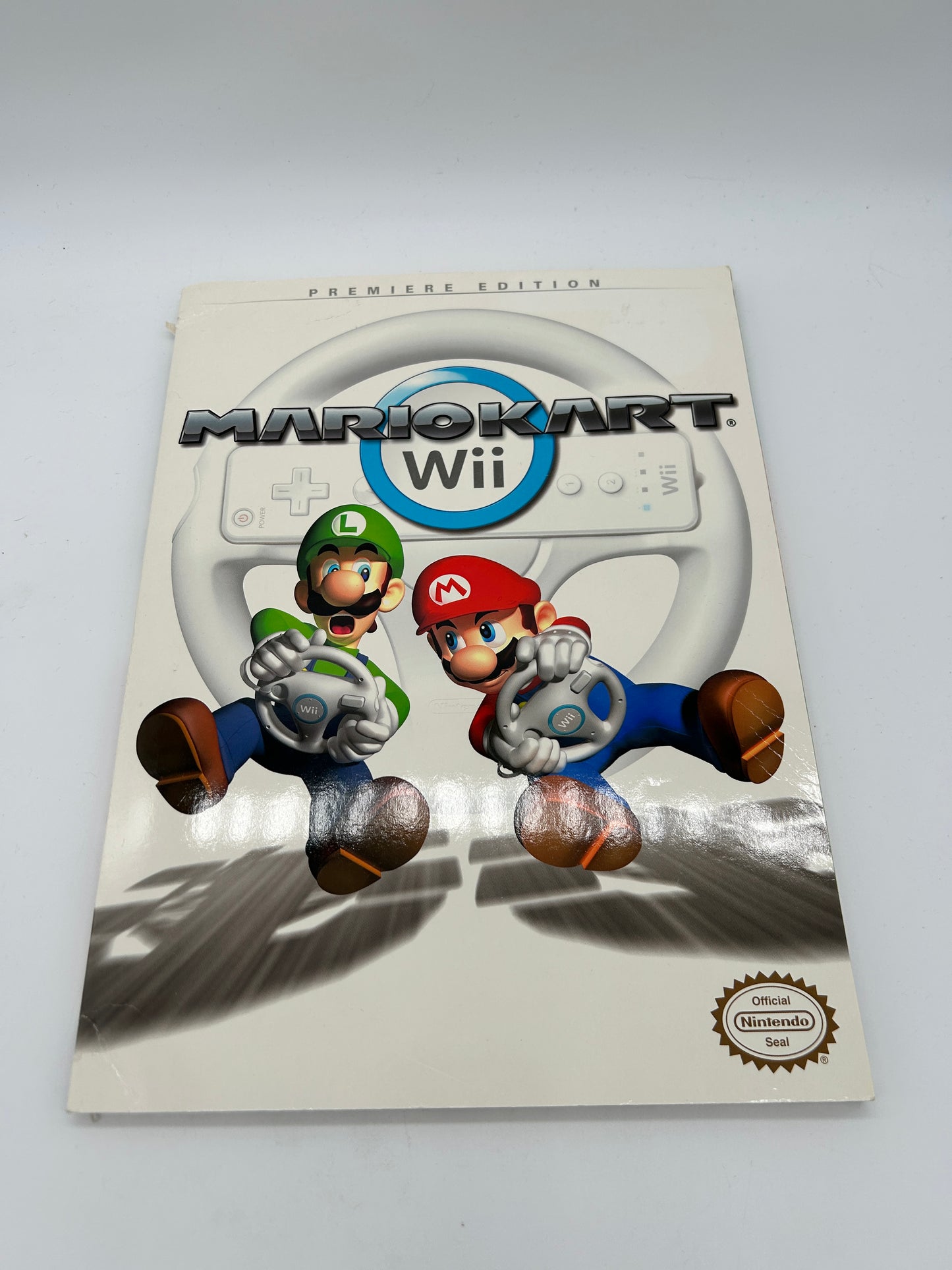 PiXEL-RETRO.COM : BOOKS STRATEGY PLAYER'S GUIDE WALKTHROUGH OFFICIAL PRIMA MARIO KART WII PREMIERE EDITION