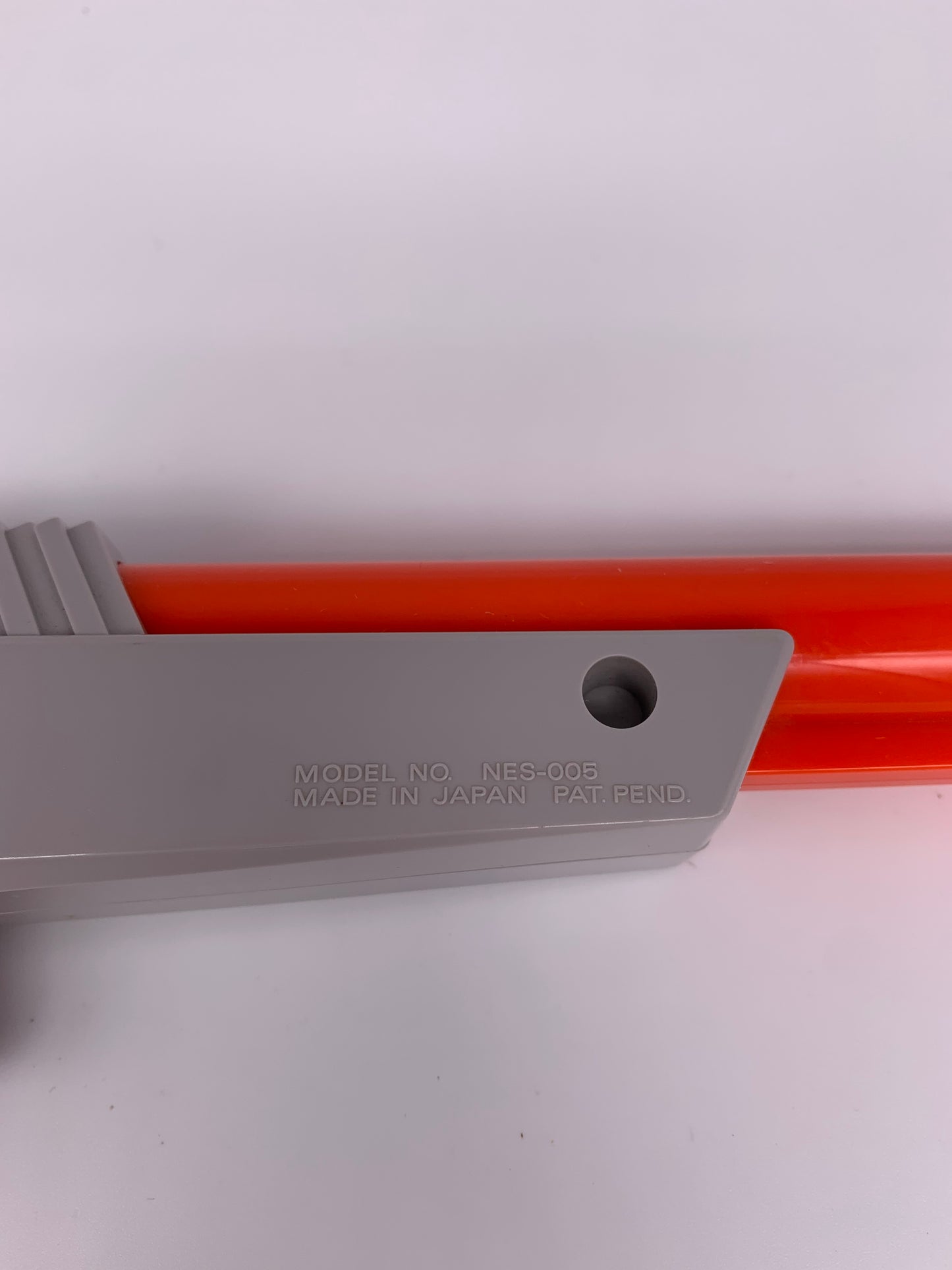 NiNTENDO [NES] | FUSiL LiGHT GUN ZAPPER | ORANGE NES-005