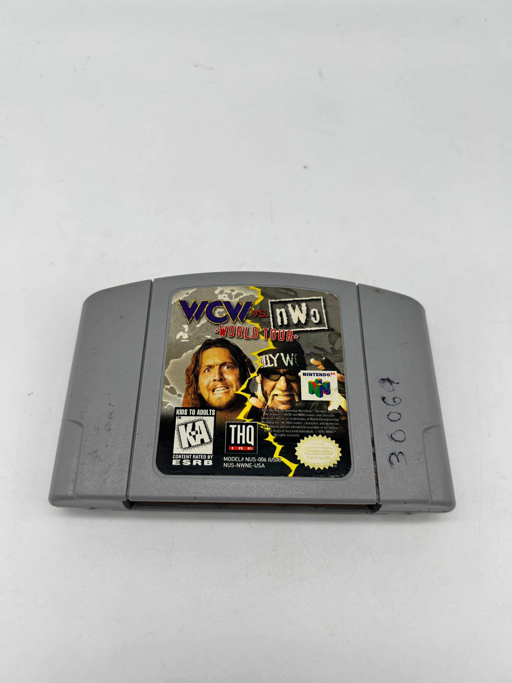 PiXEL-RETRO.COM : NINTENDO 64 (N64) WCW NWO WORLD TOUR
