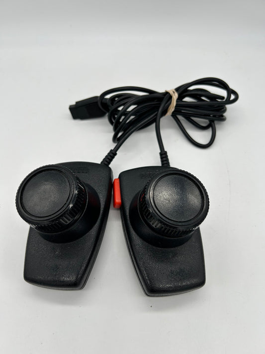 PiXEL-RETRO.COM : ATARI 2600 GEMINI JOYSTICK CONTROLLER NTSC paddle controllers