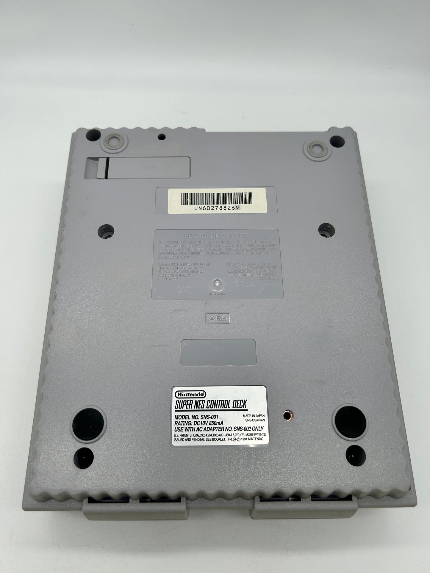 SUPER NiNTENDO [SNES] CONSOLE | MODEL GRiSE CONTROL DECK SNS-001