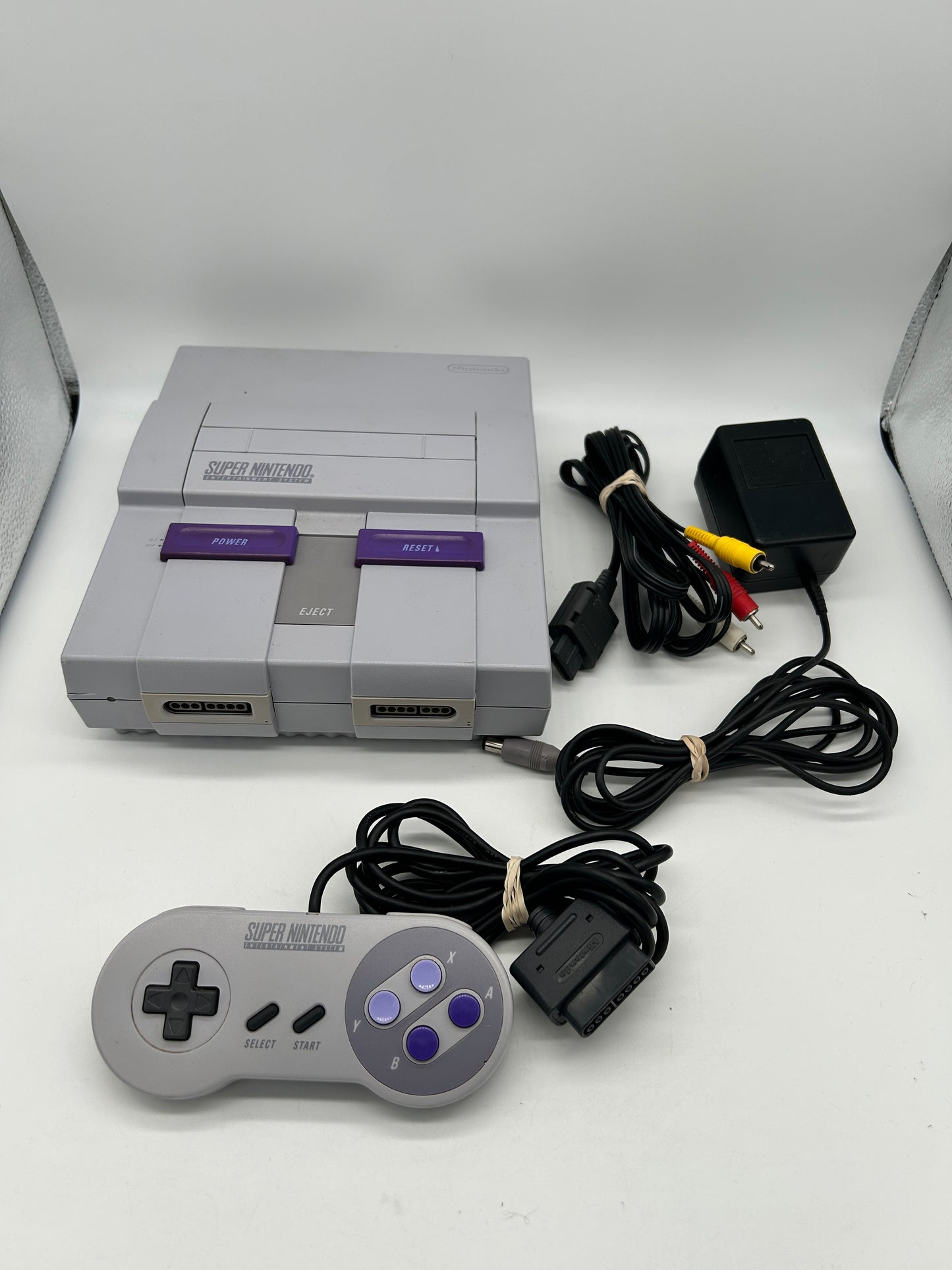 SUPER NiNTENDO [SNES] CONSOLE | MODEL GRiSE CONTROL DECK SNS-001