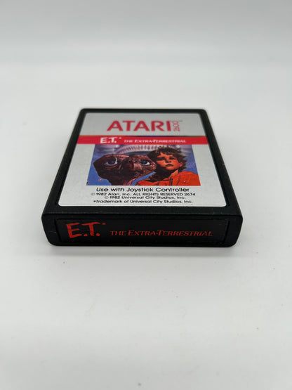 ATARi 2600 AND THE EXTRA-TERRESTRiAL