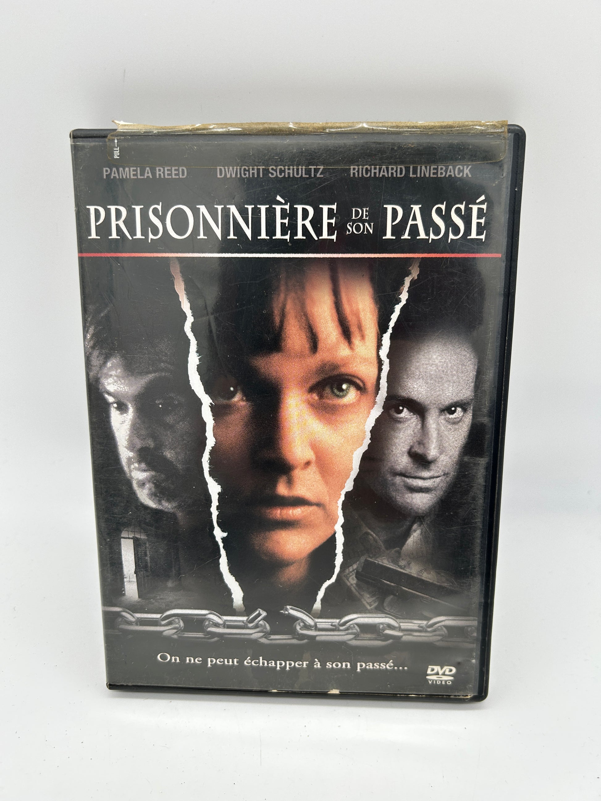 FiLM DVD | PRiSONNiERE DE SON PASSE