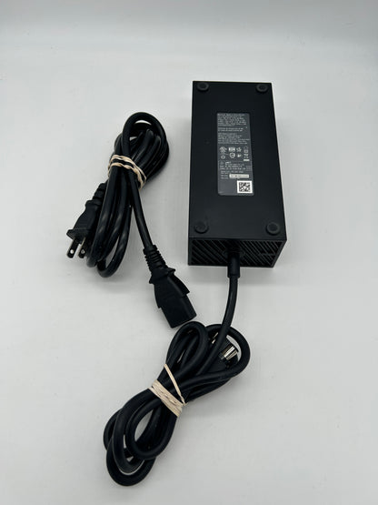 MiCROSOFT XBOX ONE CONSOLE | ORiGiNALE HALO 5 GUARDiANS LIMITED EDiTiON 1TB | MODEL 1540