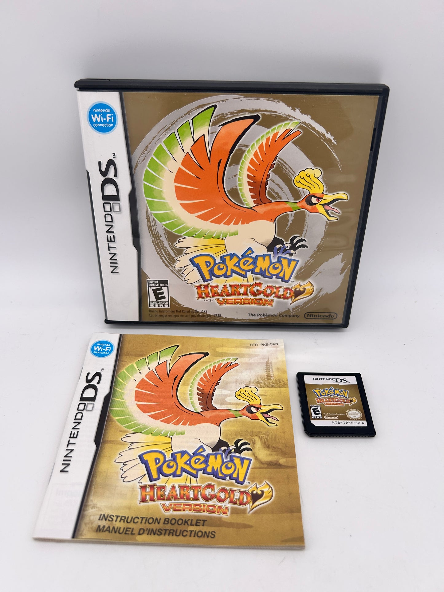 PiXEL-RETRO.COM : NINTENDO DS (DS) COMPLETE CIB BOX MANUAL GAME NTSC POKEMON HEARTGOLD VERSION