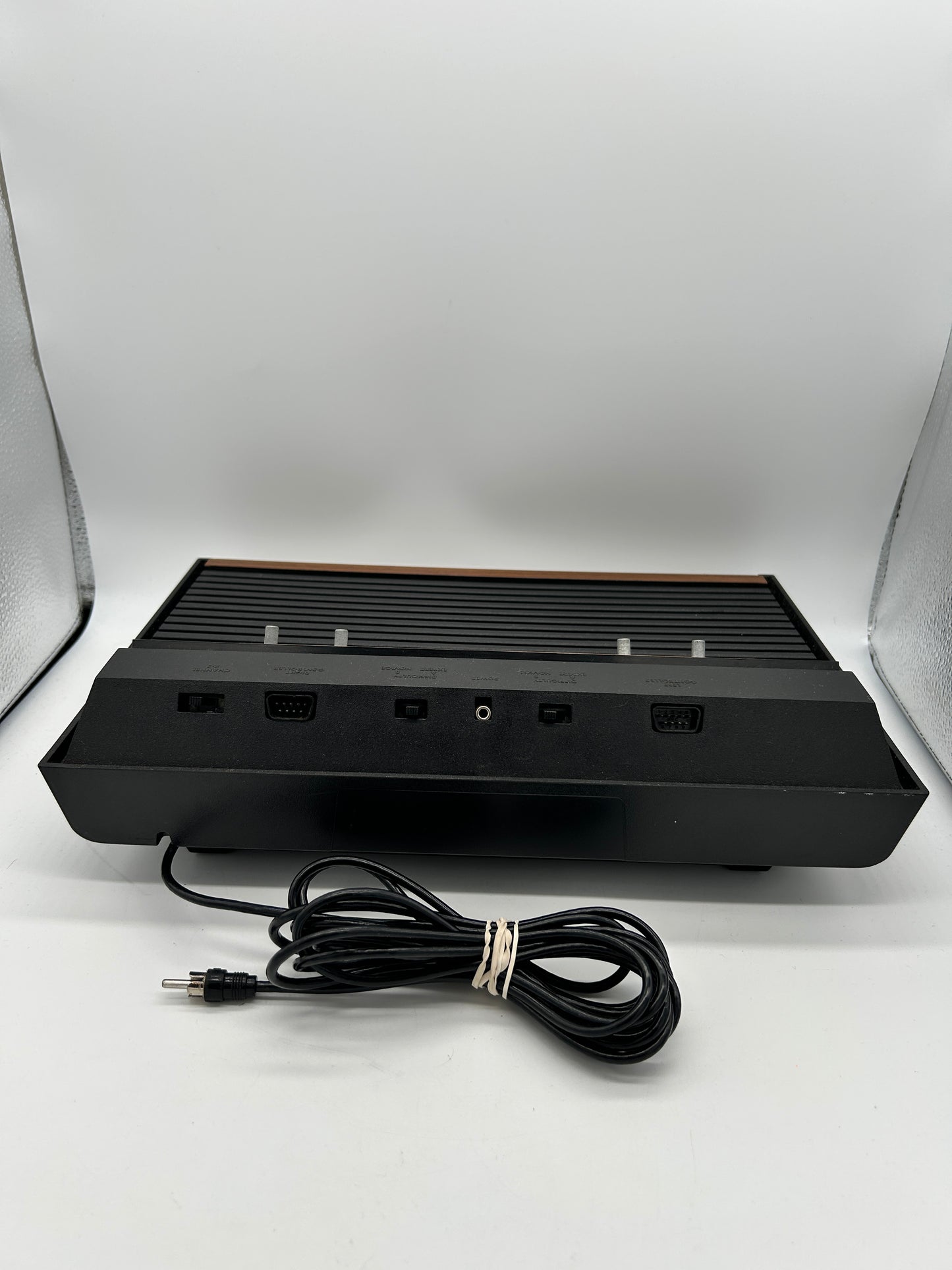 ATARi 2600 CONSOLE | MODEL LiGHT SiXER
