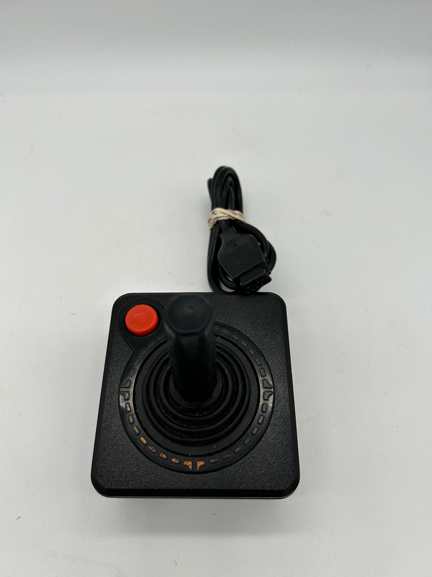 ATARi 2600 CONSOLE | MODEL LiGHT SiXER