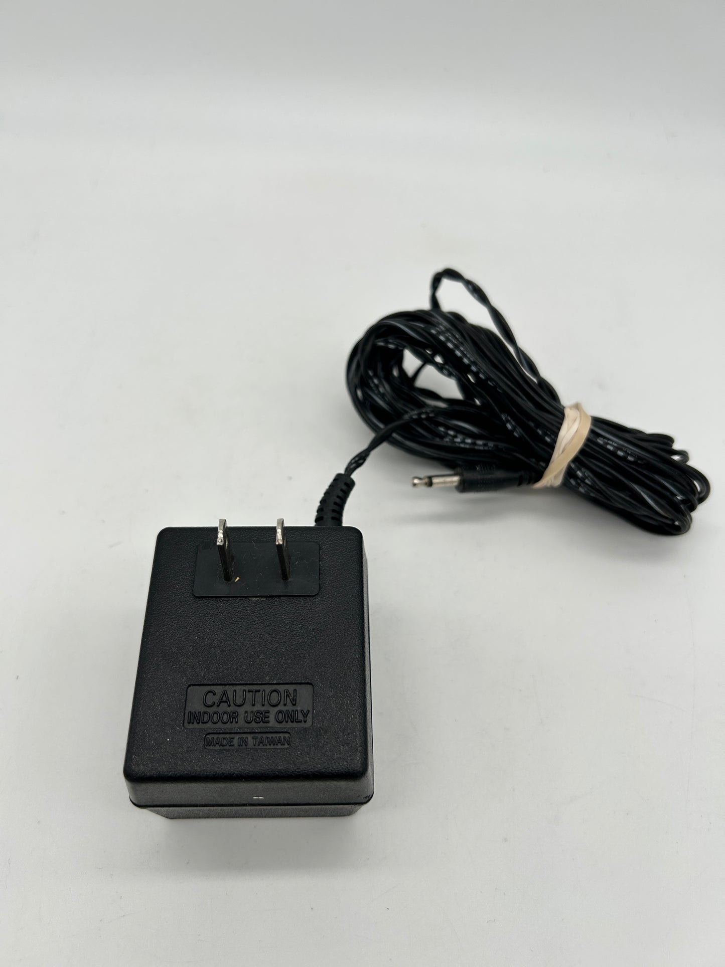 ATARi 2600 CONSOLE | MODEL LiGHT SiXER