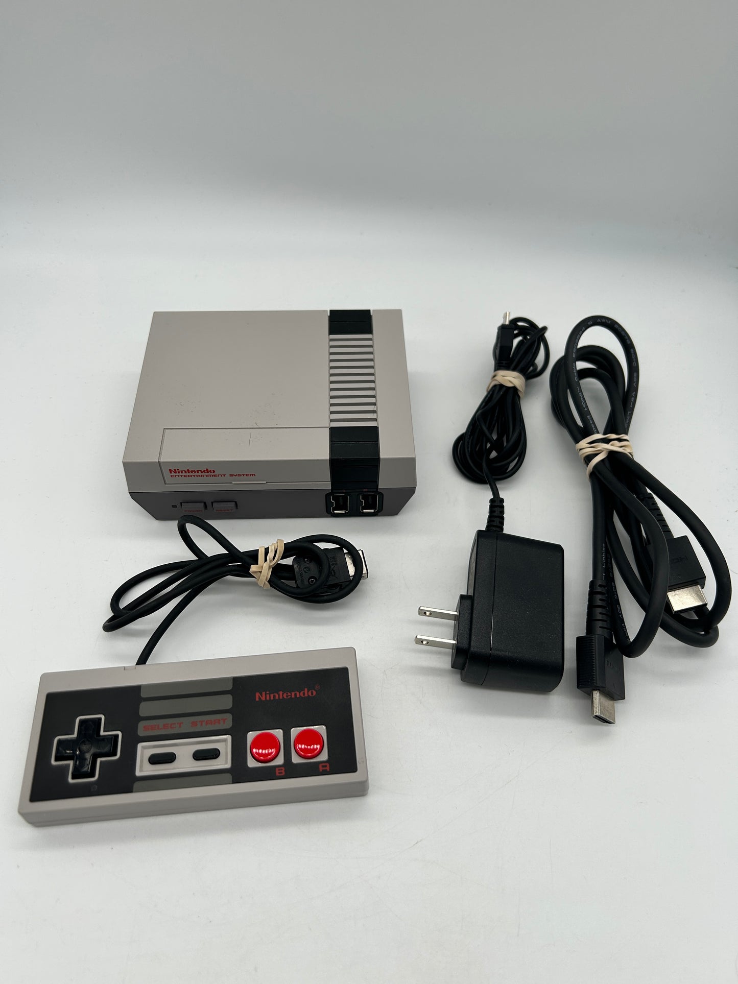PiXEL-RETRO.COM : NiNTENDO [NES] CLASSiC EDiTiON CONSOLE | MODEL CLV-001