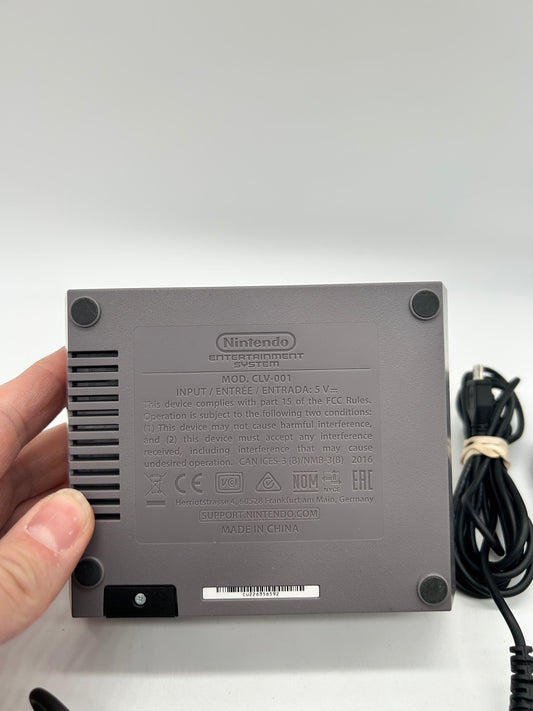 NiNTENDO ORiGiNAL [NES] CLASSiC EDiTiON CONSOLE | MODEL CLV-001