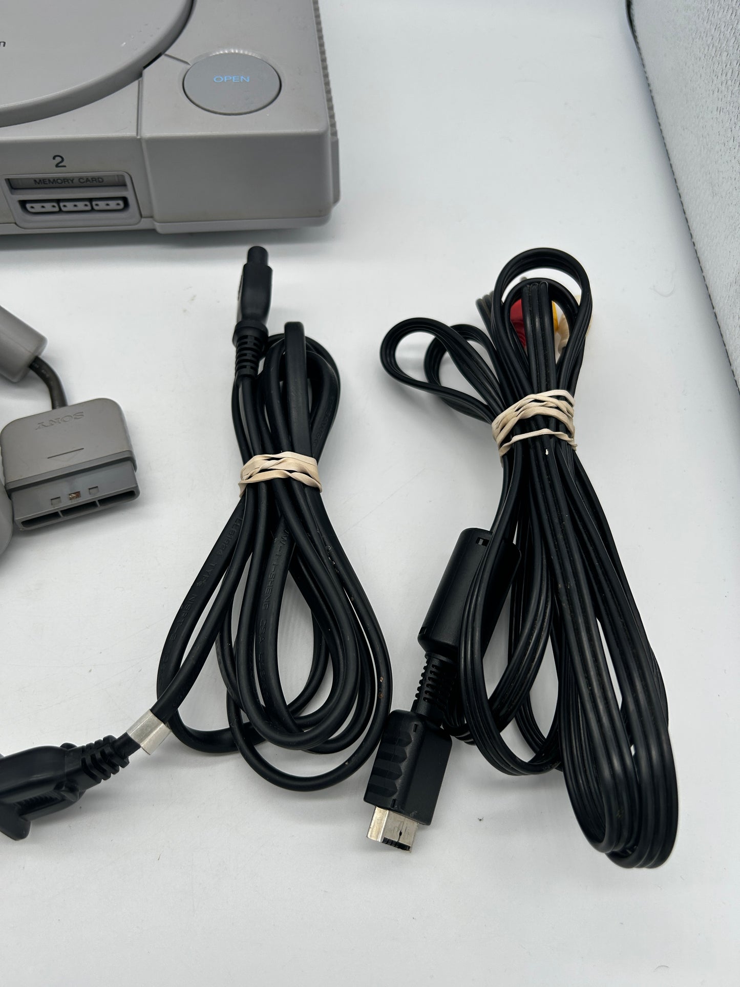SONY PLAYSTATiON 1 [PS1] CONSOLE | ORiGiNALE GRiSE | SCPH-5501