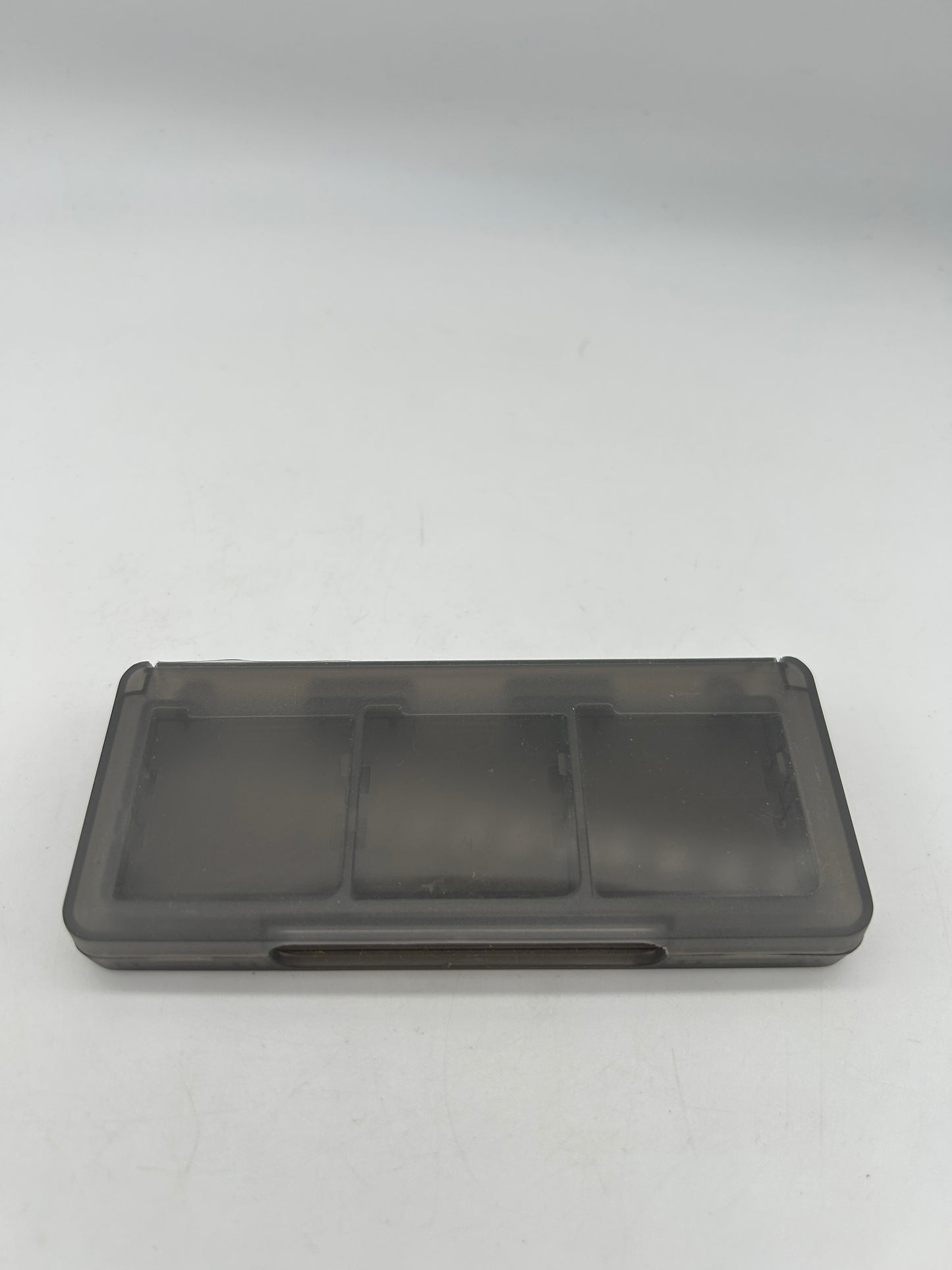 PiXEL-RETRO.COM : NINTENDO DS CARRYING CASE FOR 6 GAMES