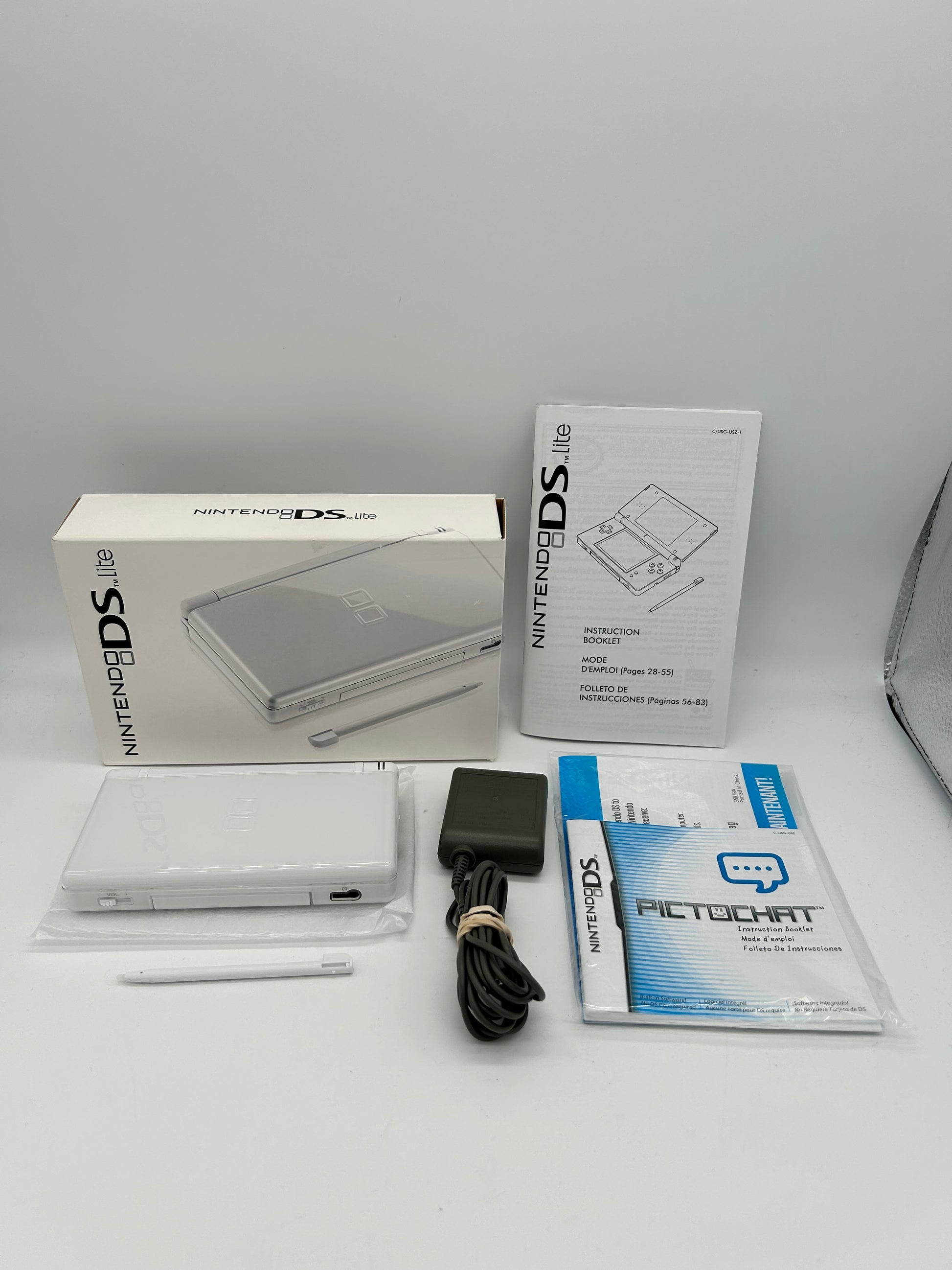 PiXEL-RETRO.COM : NINTENDO DS LITE COMPLET IN BOX CIB MANUAL ORIGINAL VERSION NTSC WHITE USG-001