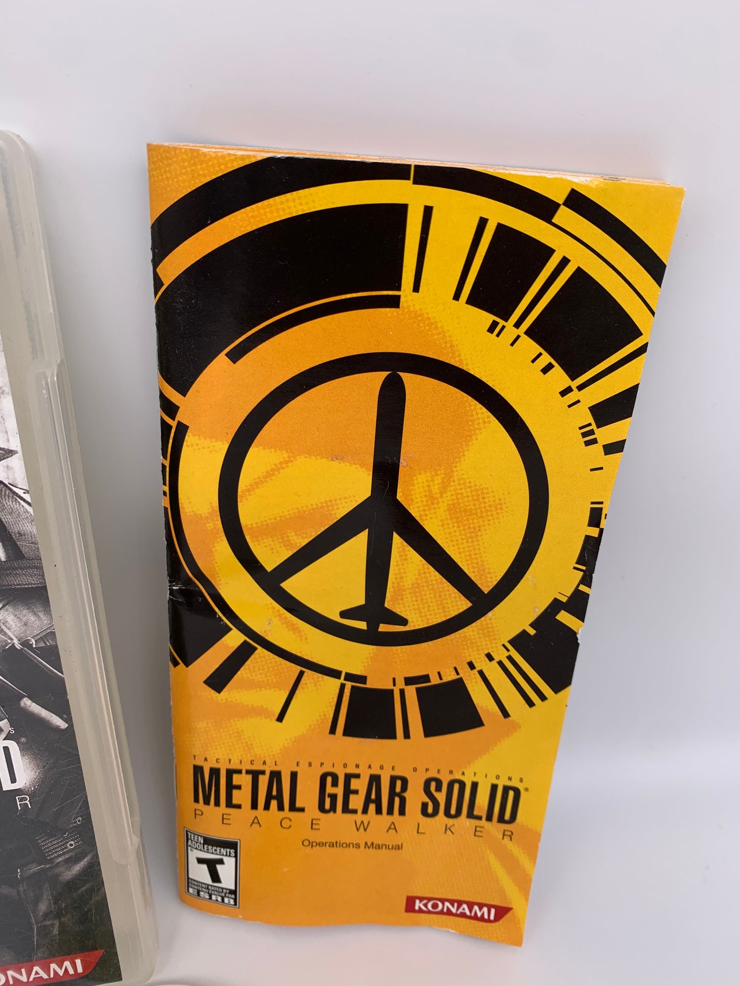 SONY PLAYSTATiON PORTABLE [PSP] | METAL GEAR SOLiD PEACE WALKER