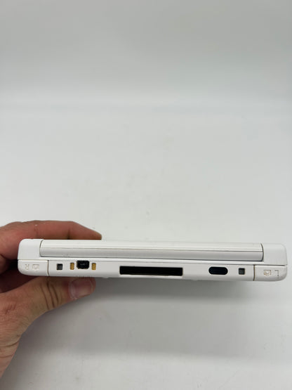 NINTENDO 3DS XL CONSOLE | MODEL YOSHI SPR-001(USA)