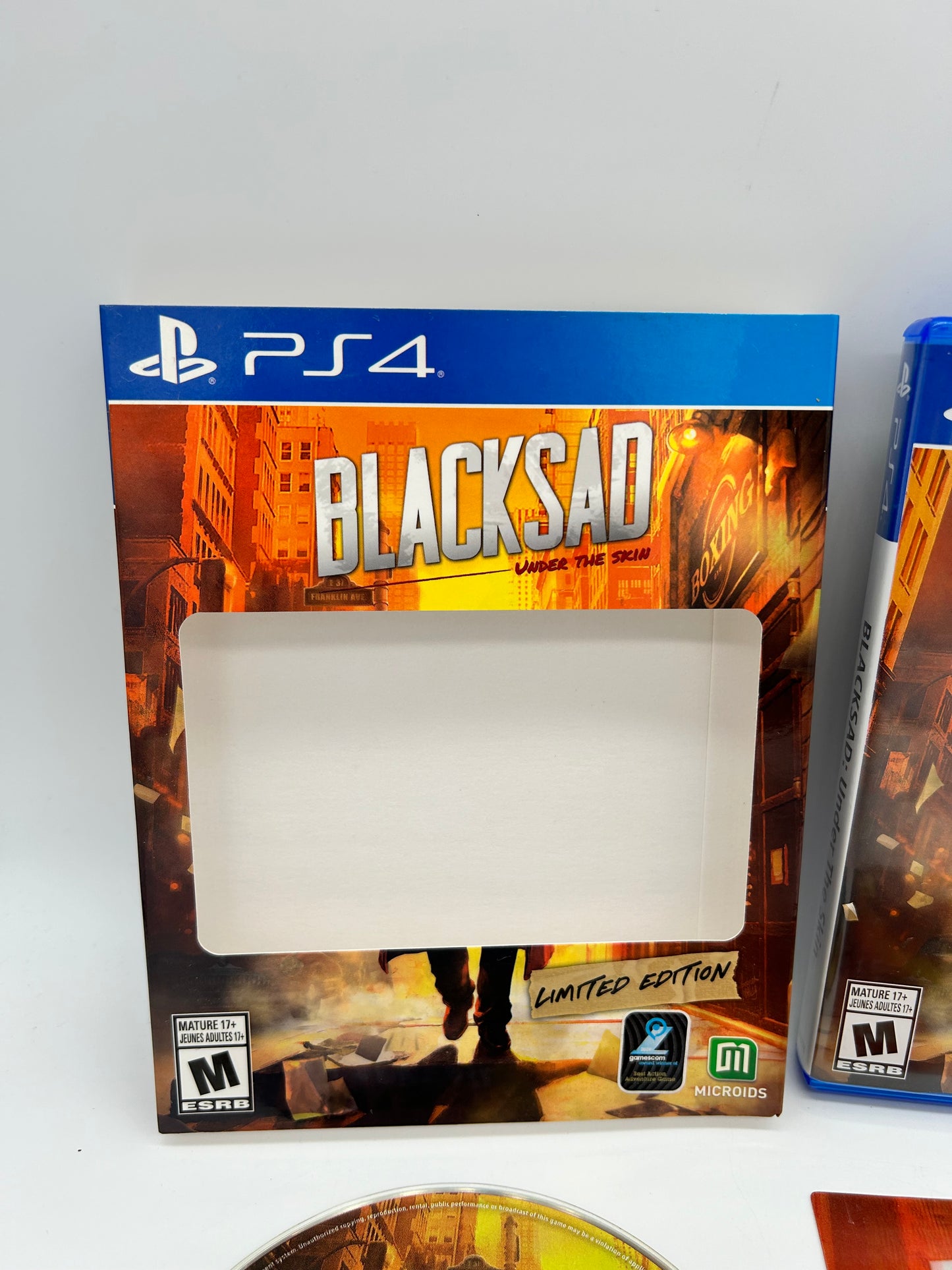 SONY PLAYSTATiON 4 [PS4] | BLACKSAD UNDER THE SKiN