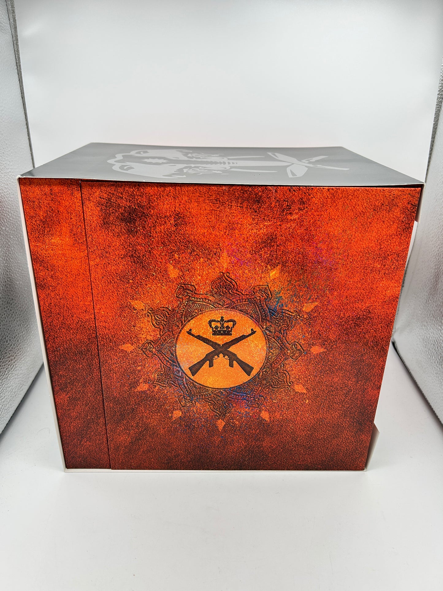 UBi COLLECTiBLES FAR CRY 4 XBOX ONE | KYRAT EDiTiON PANGAN MIN ON AN ELEPHANT THRONE