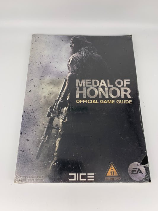 PiXEL-RETRO.COM : BOOKS STRATEGY PLAYER'S GUIDE WALKTHROUGH OFFICIAL PRIMA MEDAL OF HONOR OFFICIAL GAME