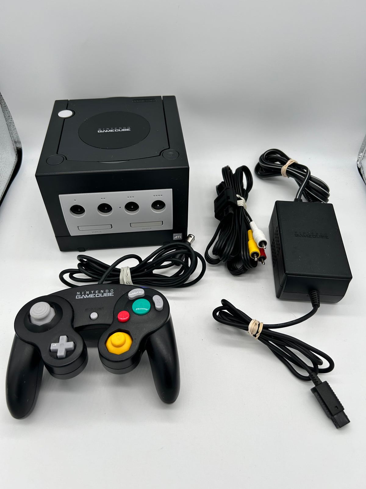 PiXEL-RETRO.COM : NINTENDO GAMECUBE ORIGINAL BLACK VERSION, CONTROLLER, POWER SUPPLY, RCA CABLE NTSC