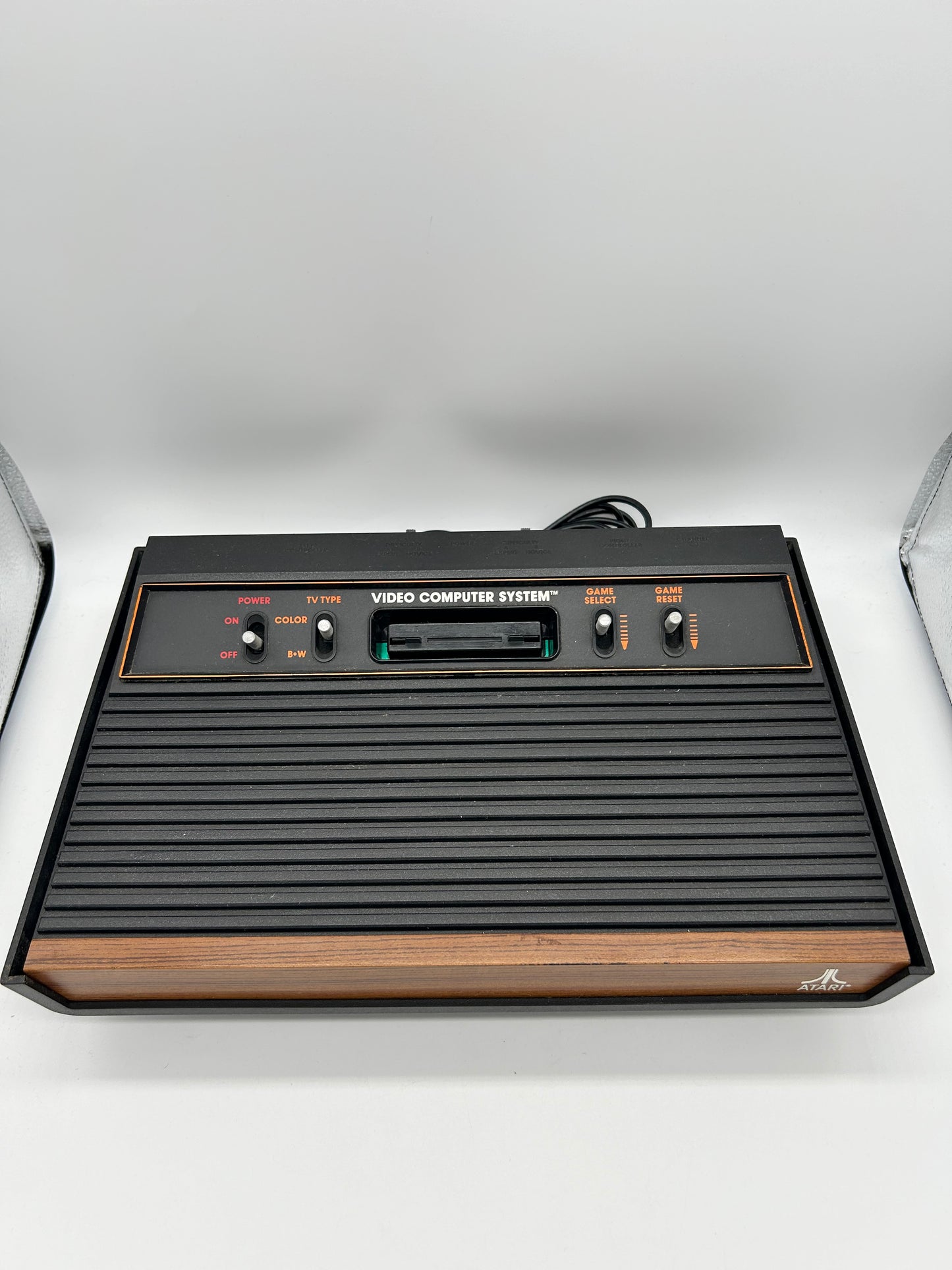 ATARI 2600 CONSOLE | MODEL WOODEN 4 BUTTONS