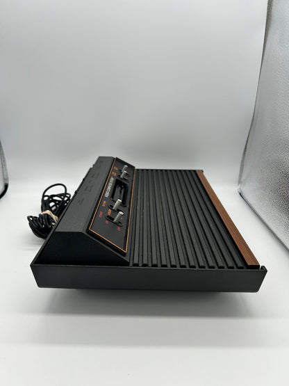 ATARI 2600 CONSOLE | MODEL WOODEN 4 BUTTONS