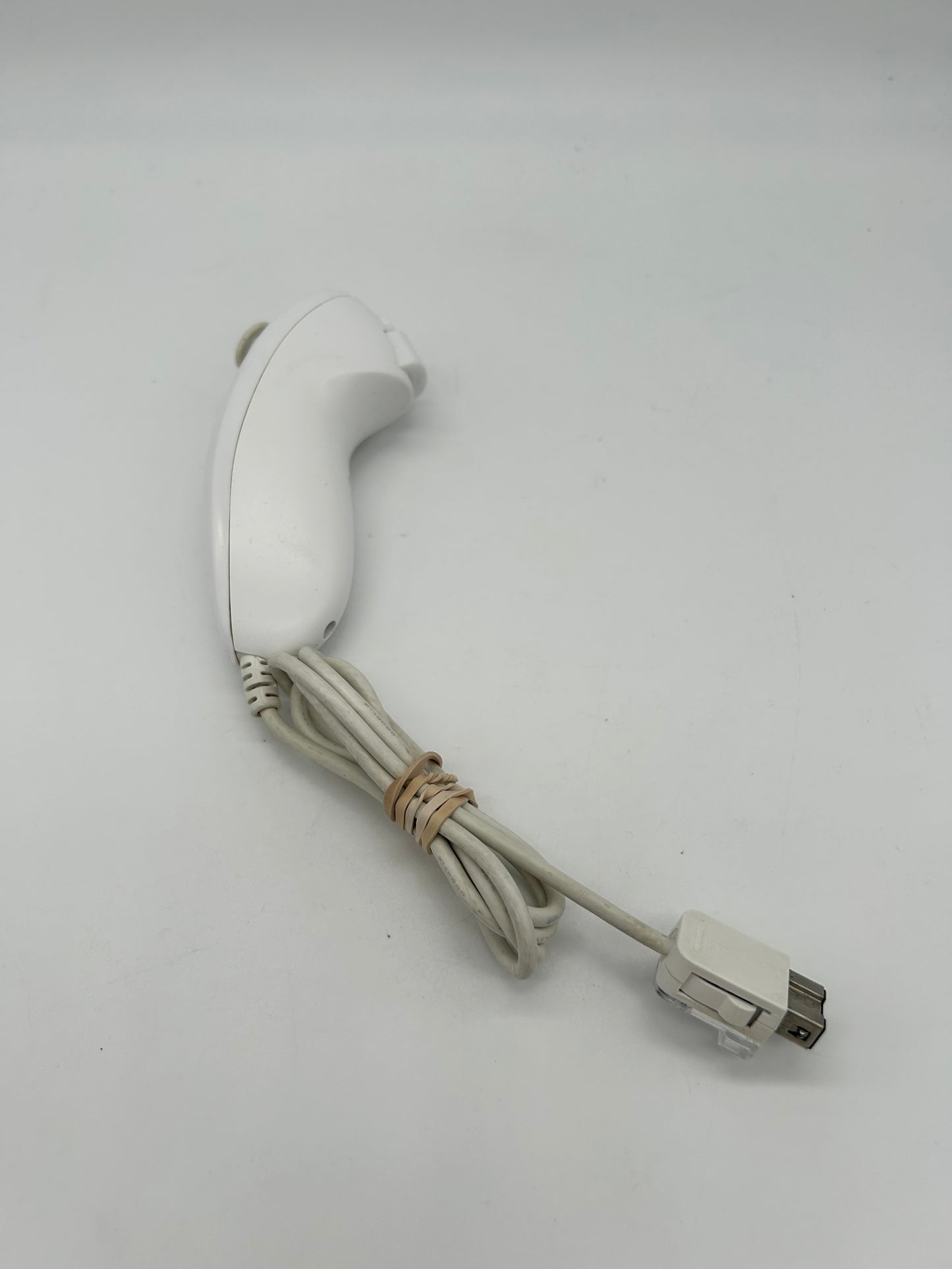 PiXEL-RETRO.COM : NINTENDO WII NTSC WHITE NUNCHUK CONTROLLER
