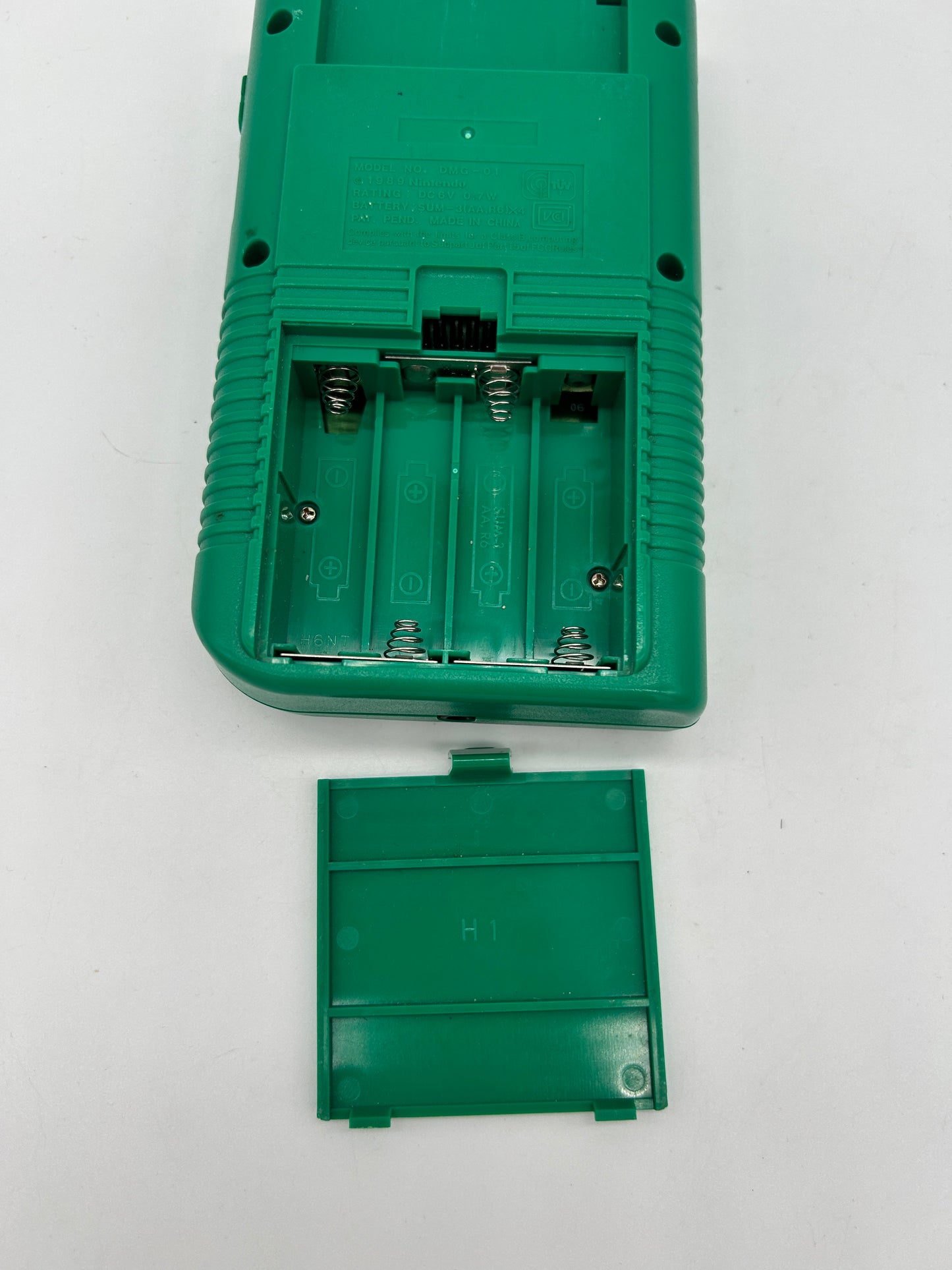 NiNTENDO GAME BOY ORiGiNAL [GB] CONSOLE | MODEL VERT PLAY iT LOUD DMG-01