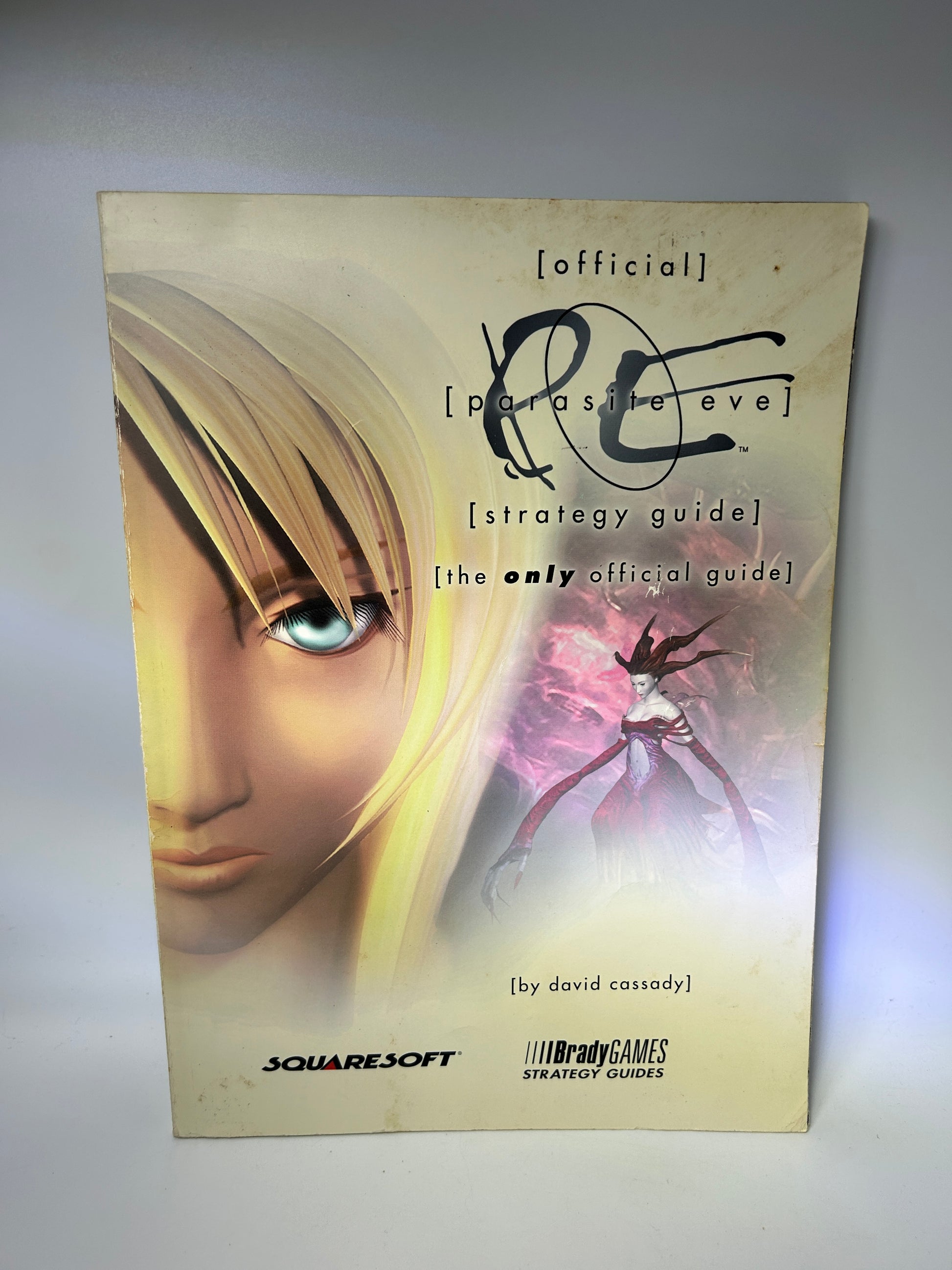 PiXEL-RETRO.COM : BRADYGAMES STRATEGY GUIDE WALKTHROUGH PLAYERS PARASITE EVE