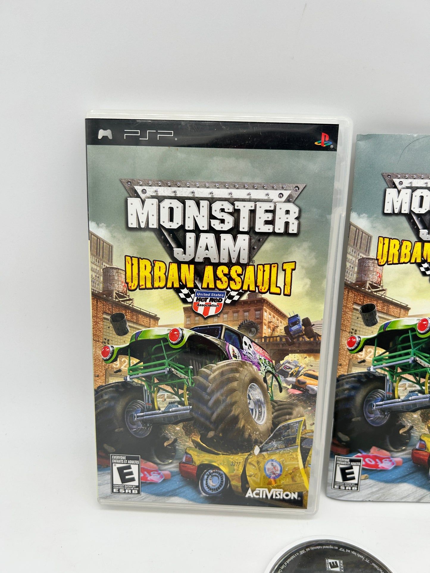 SONY PLAYSTATiON PORTABLE [PSP] | MONSTER JAM URBAN ASSAULT