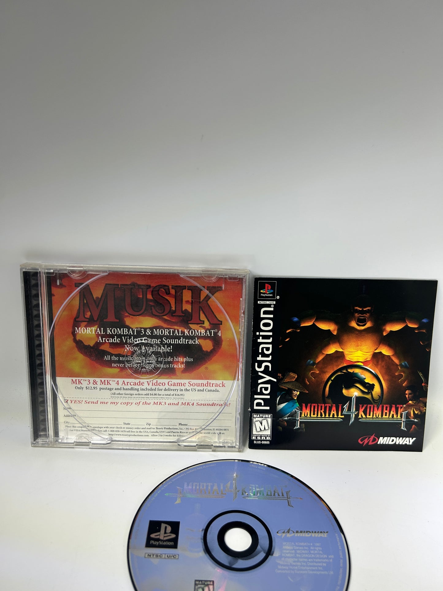 SONY PLAYSTATiON [PS1] | MORTAL KOMBAT 4