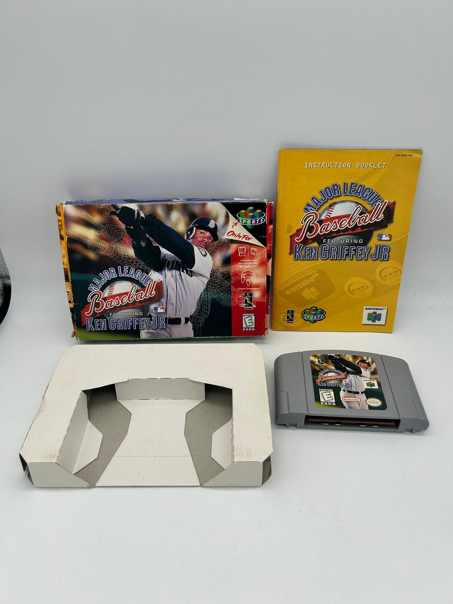 PiXEL-RETRO.COM : NINTENDO 64 (N64) COMPLET CIB BOX MANUAL GAME NTSC MAJOR LEAGUE BASEBALL FEATURING KEN GRIFFEY JR