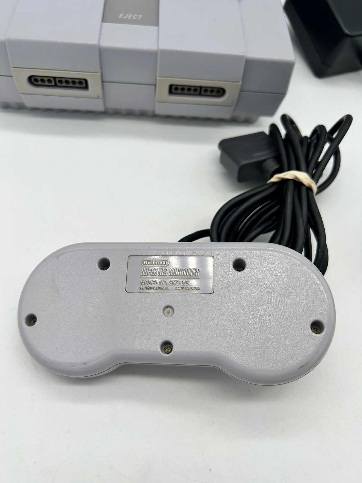 SUPER NiNTENDO [SNES] CONSOLE | MODEL GRiSE CONTROL DECK SNS-001