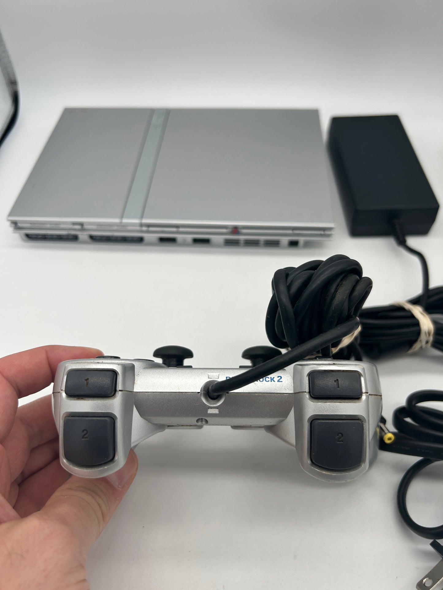 SONY PLAYSTATiON 2 [PS2] CONSOLE | ORiGiNALE THIN SILVER (SILVER PLATiNUM SLiM VERSiON) | SCPH-77001