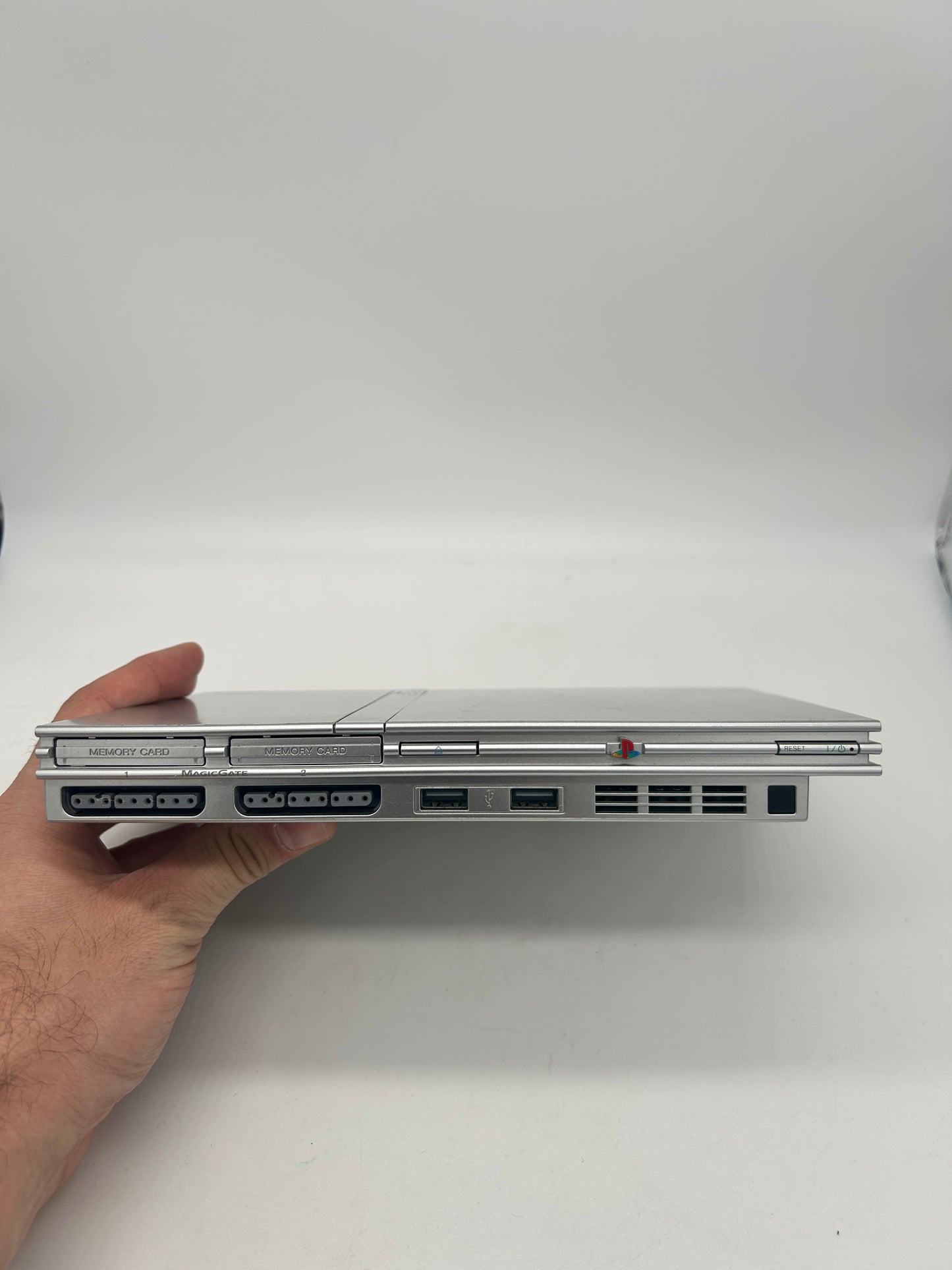 SONY PLAYSTATiON 2 [PS2] CONSOLE | ORiGiNALE THIN SILVER (SILVER PLATiNUM SLiM VERSiON) | SCPH-77001