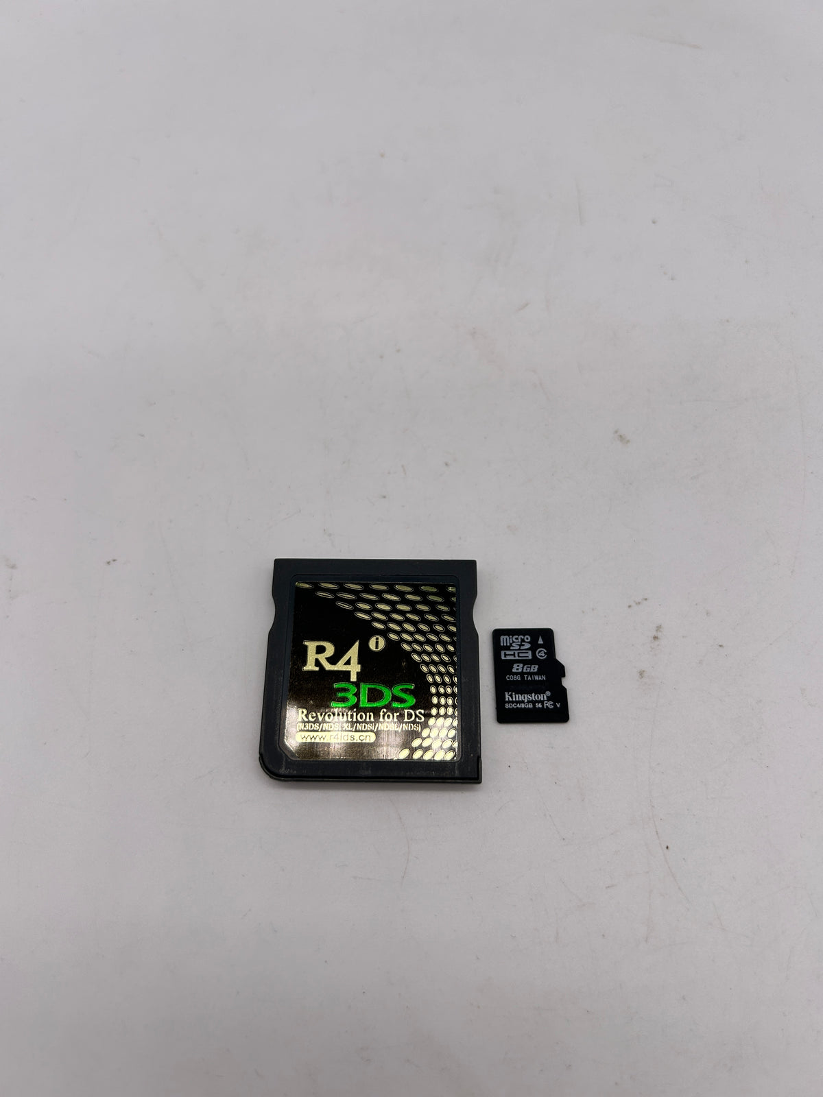 PiXEL-RETRO.COM : NINTENDO DS 3DS GAME NTSC R4i R4 i
