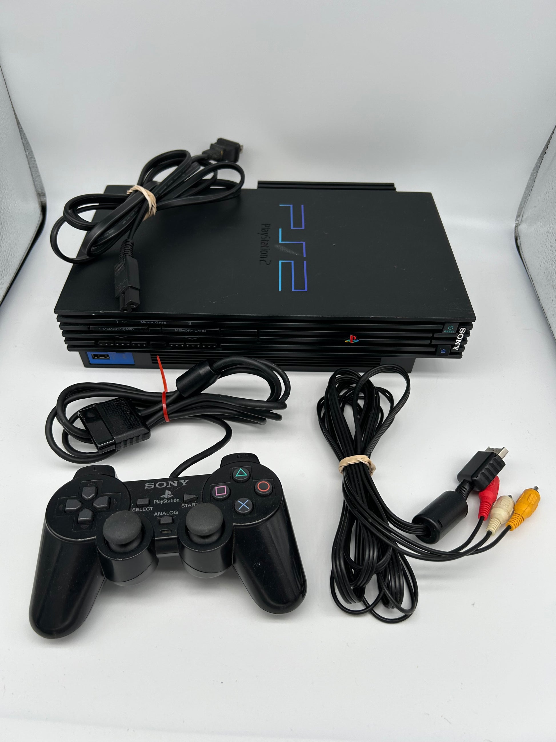 PiXEL-RETRO.COM : SONY PLAYSTATION 2 PS2 ORIGINAL FAT BLACK VERSION, CONTROLLER, POWER SUPPLY, RCA CABLE NTSC SCPH-39001/N