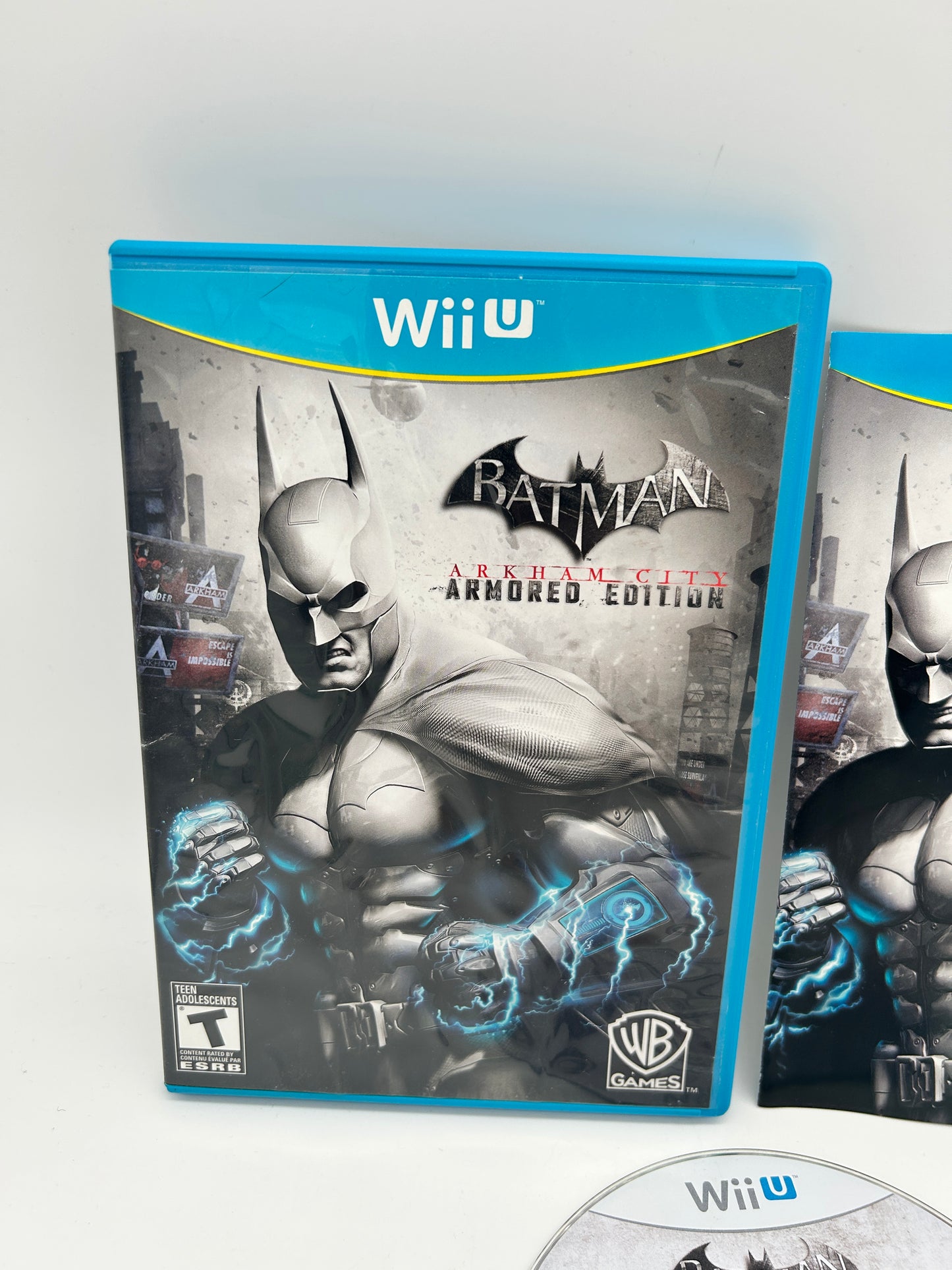 NiNTENDO Wii U | BATMAN ARKHAM CiTY | ARMORED EDiTiON