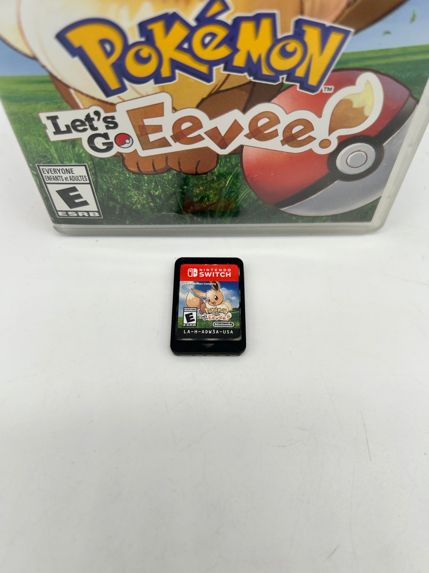 NiNTENDO SWiTCH | POKEMON LETS GO EEVEE