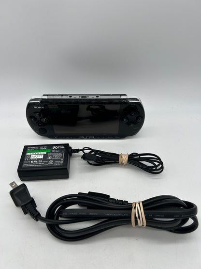 PiXEL-RETRO.COM : SONY PLAYSTATiON PORTABLE [PSP] CONSOLE | MODEL NOIRE BLACK PSP3001 PSP 3001