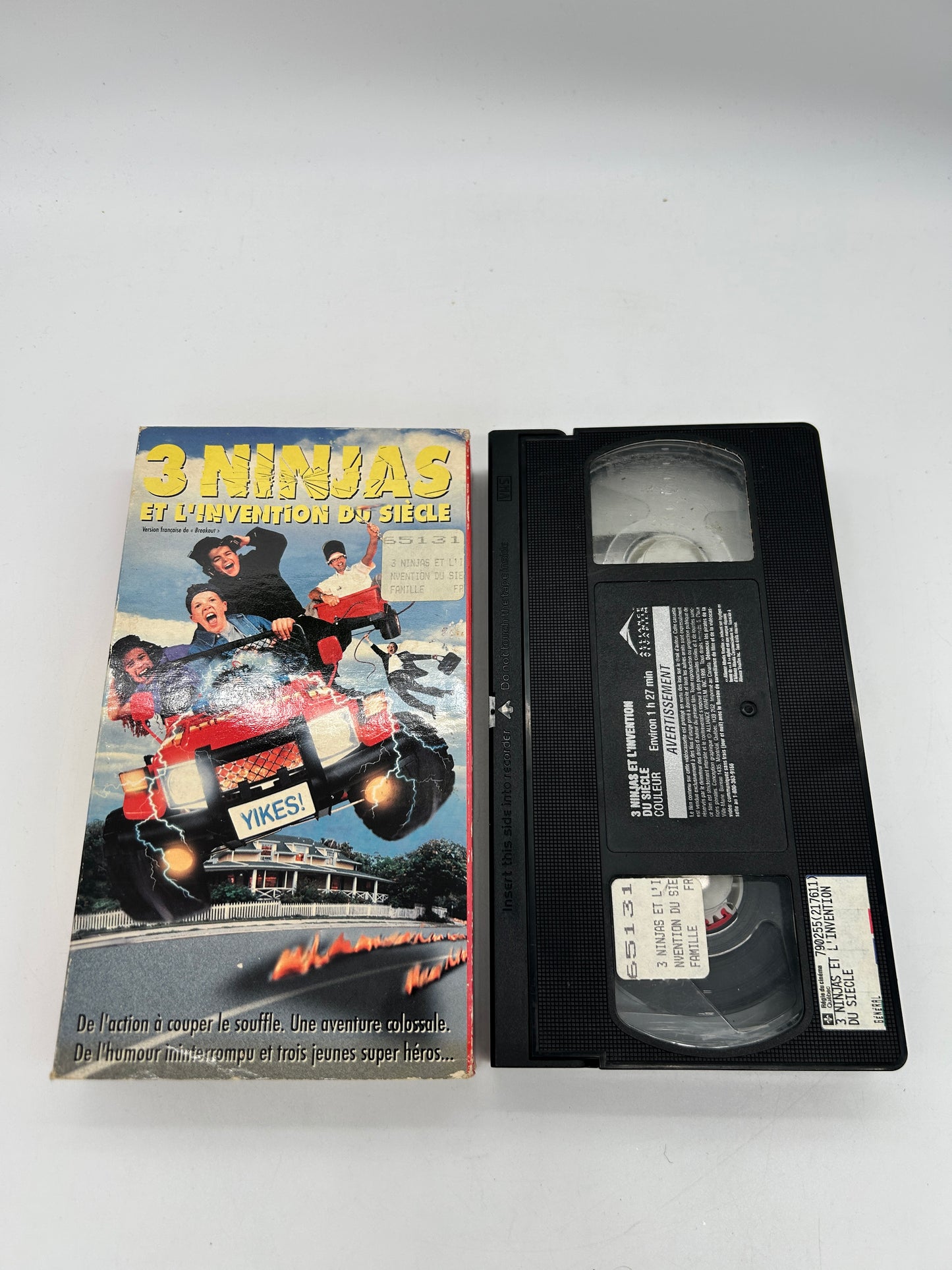FiLM VHS FRANCAiS | 3 NiNJAS ET L'iNVENTiON DU SiÈCLE [V.O. BREAKOUT]