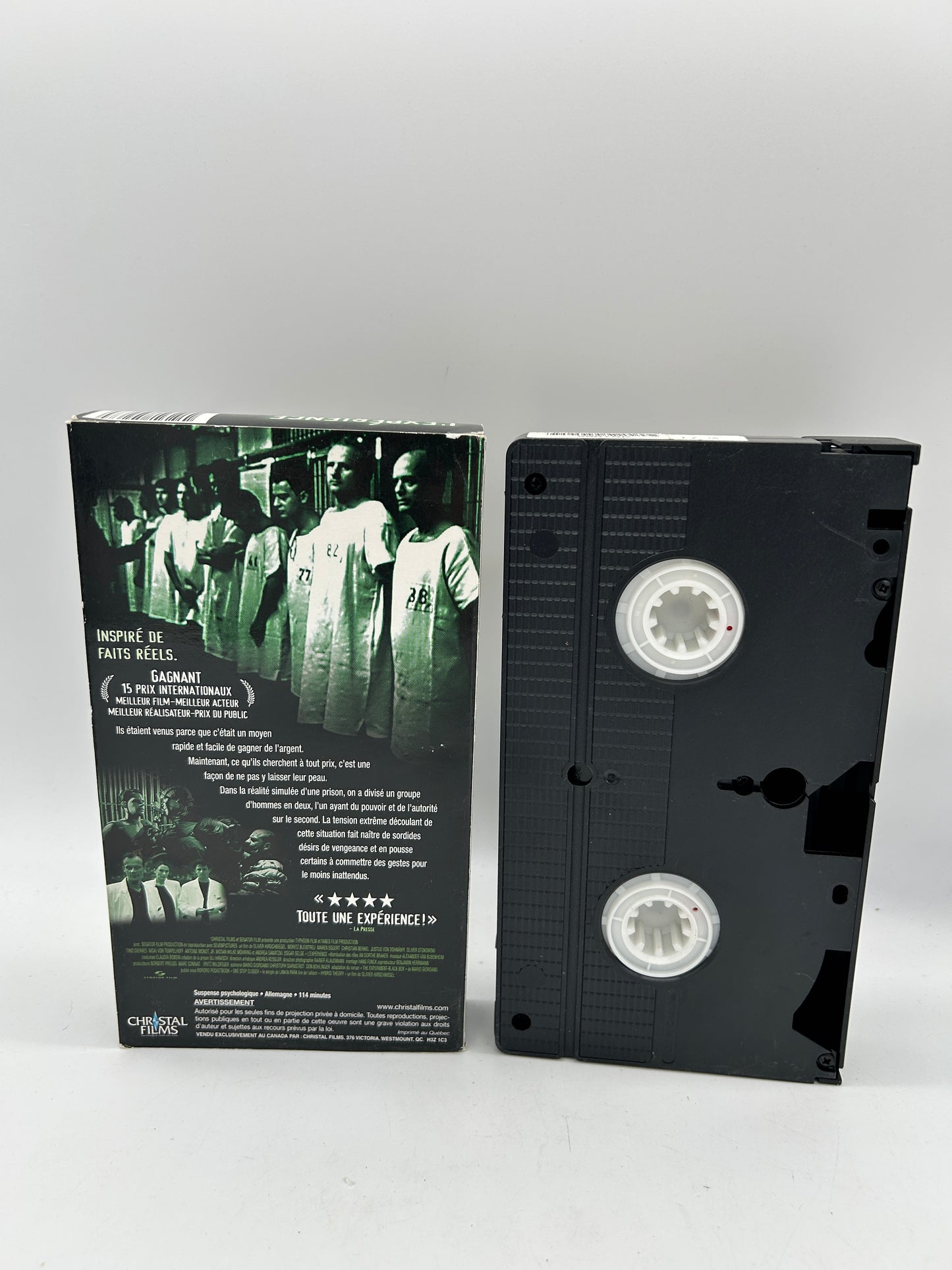 FiLM VHS FRANCAiS | L'EXPÉRiENCE [THE EXPERiMENT]