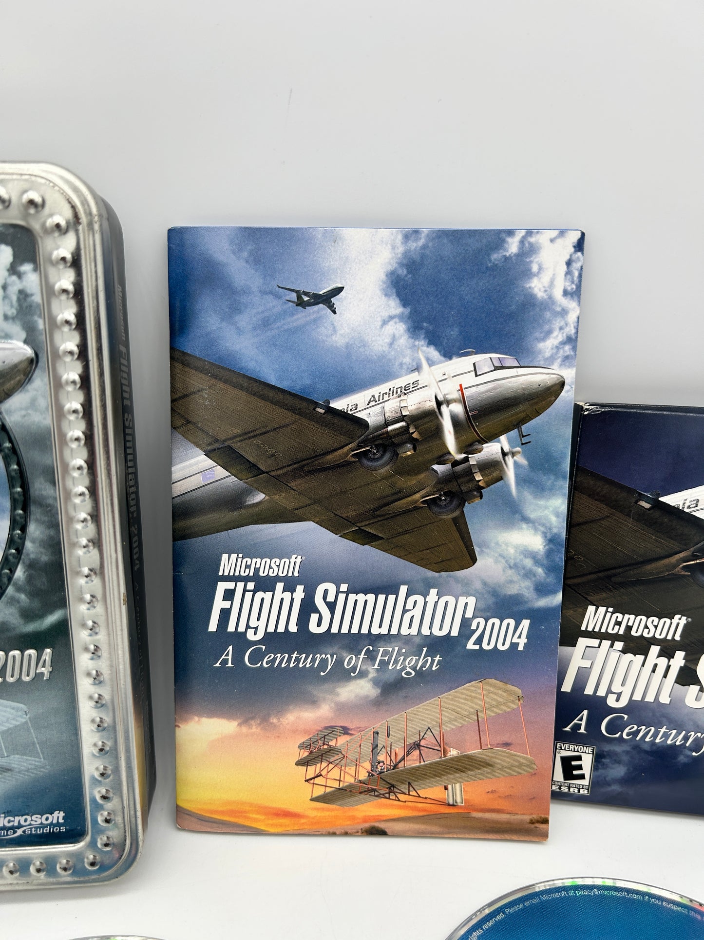 PC COMPUTER | MiCROSOFT FLiGHT SiMULATOR 2004 A CENTURY OF FLiGHT | TIN BOX EDiTiON